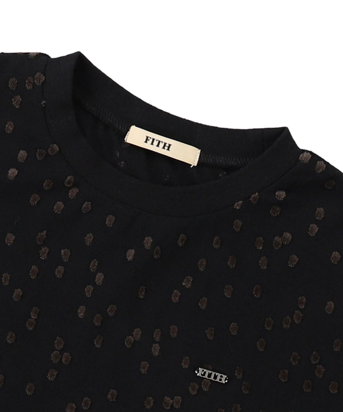 Velore-cut Small Dot Jaqcurad Wide TEE
