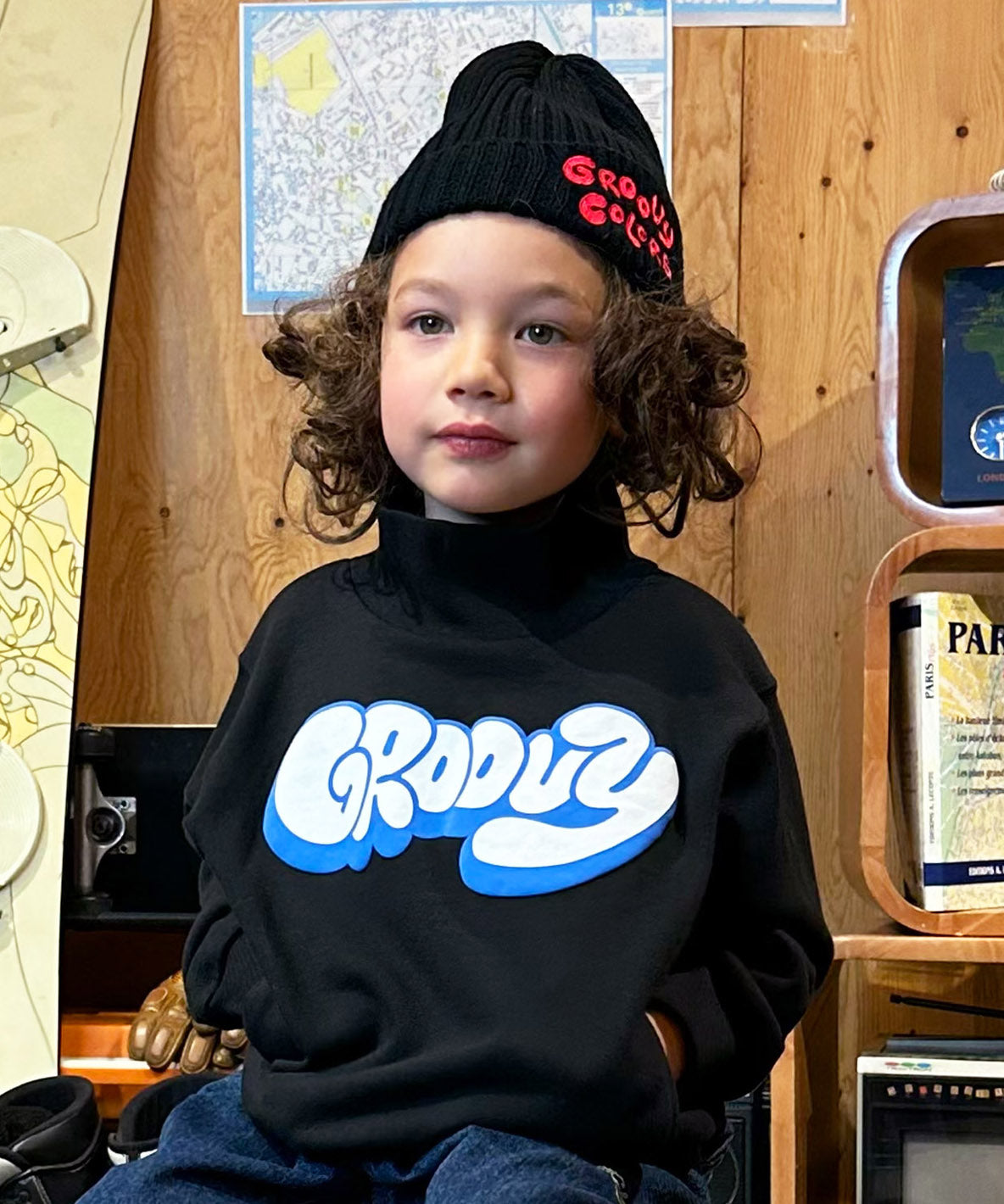 Pile GROOVY Highneck Sweatshirt