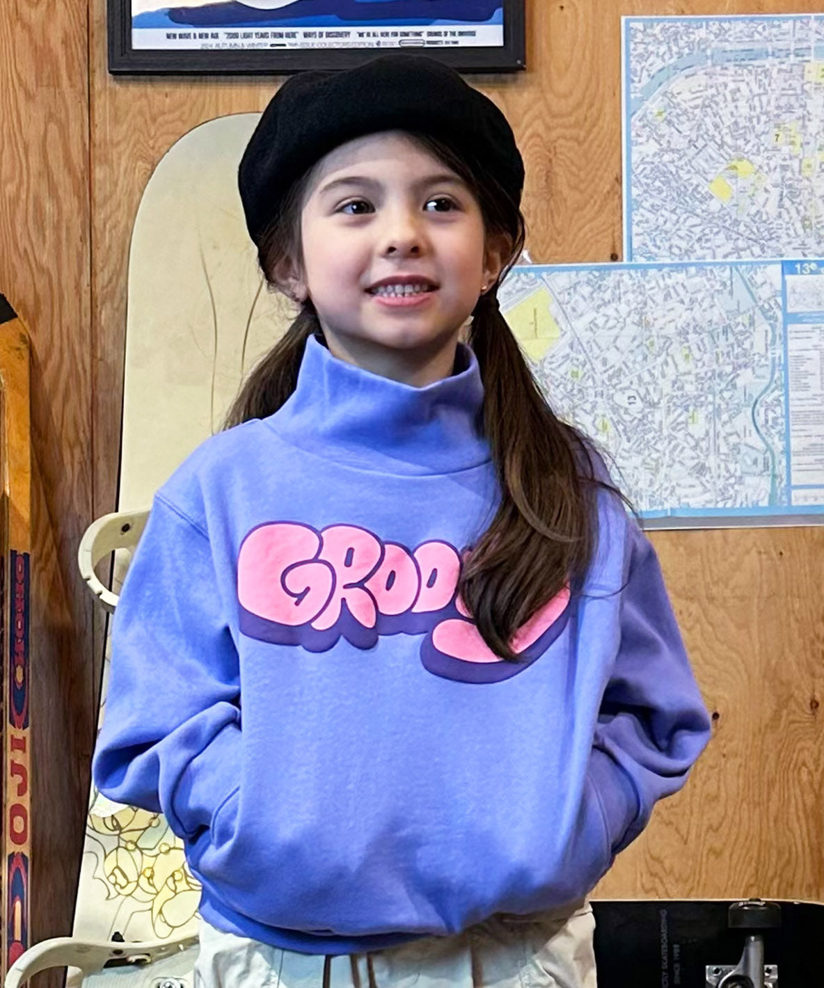 Pile GROOVY Highneck Sweatshirt