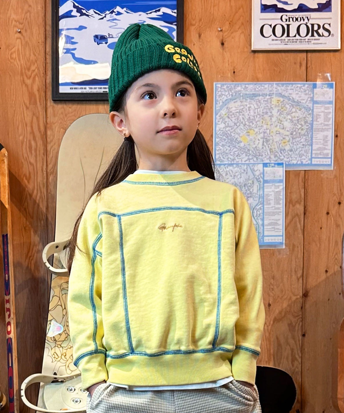 Pile Switching Colored Sweatshirt