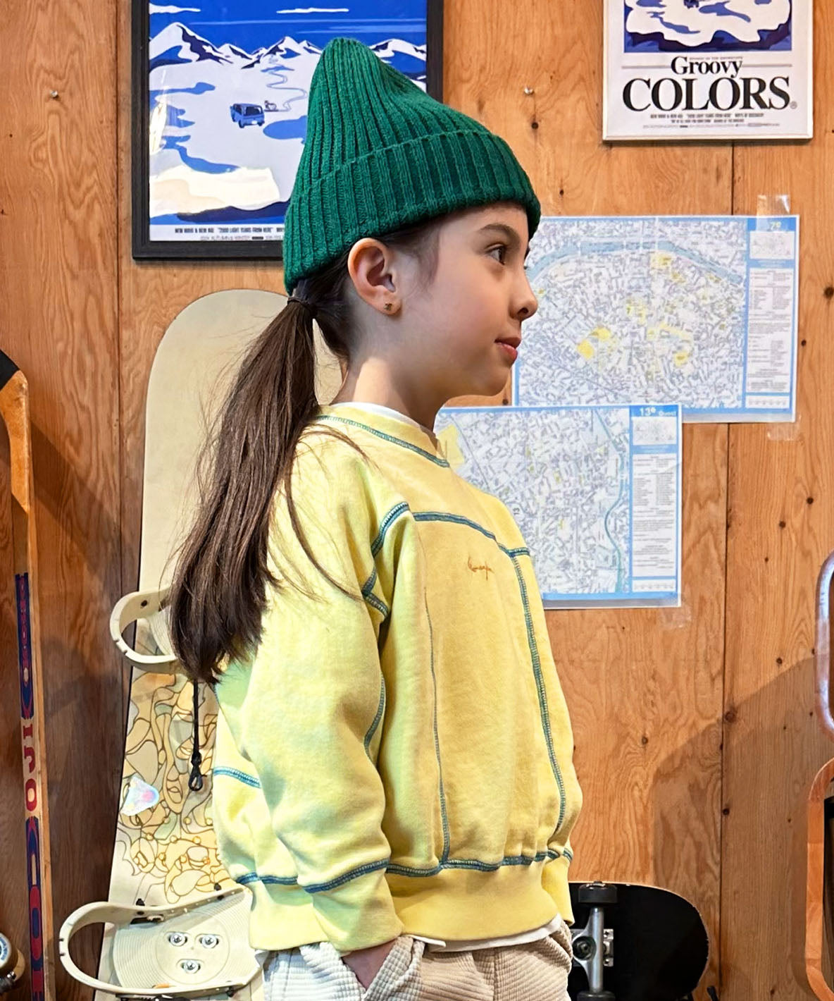 Pile Switching Colored Sweatshirt