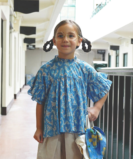 LIBERTY Ruffled Pullover