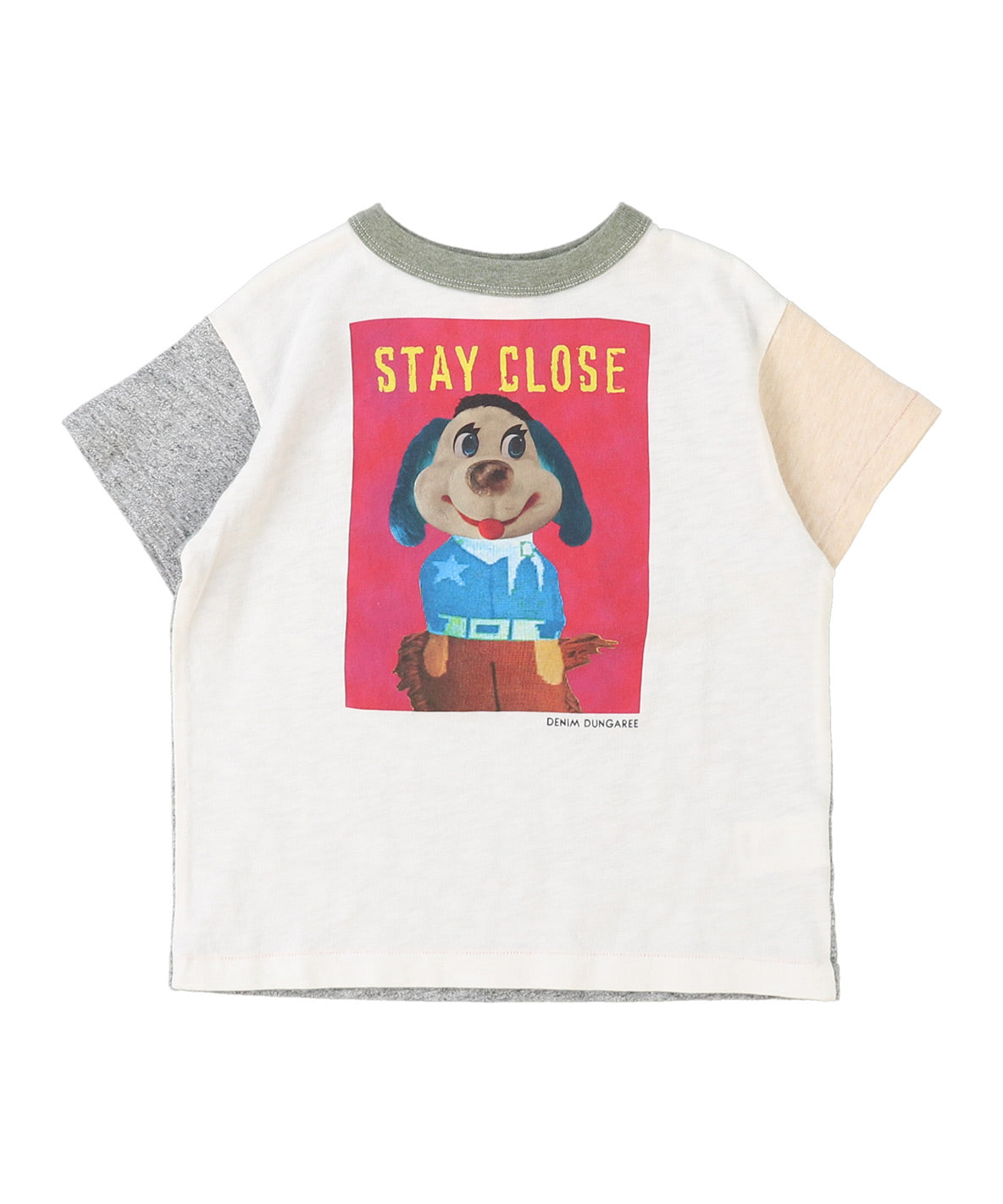 STAY CLOSE Tee