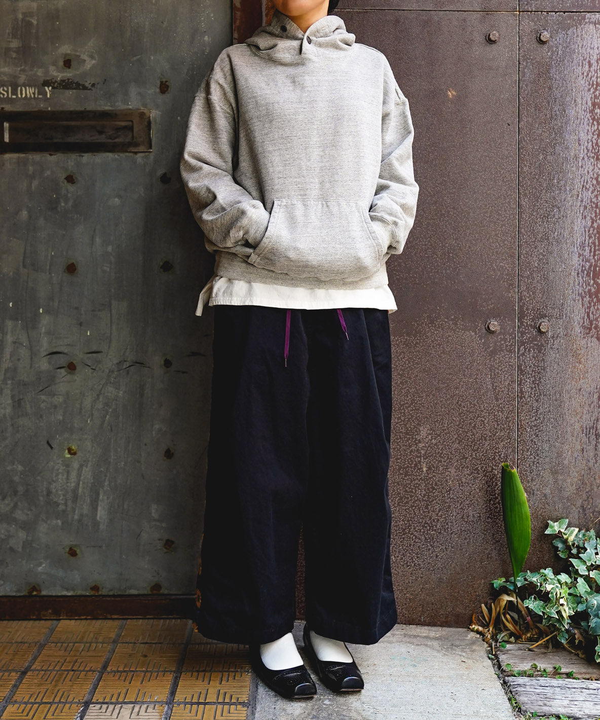 Compact Chino Tuck Easy Pants