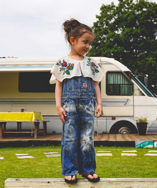 Colorful Collar Sleeveless Tee