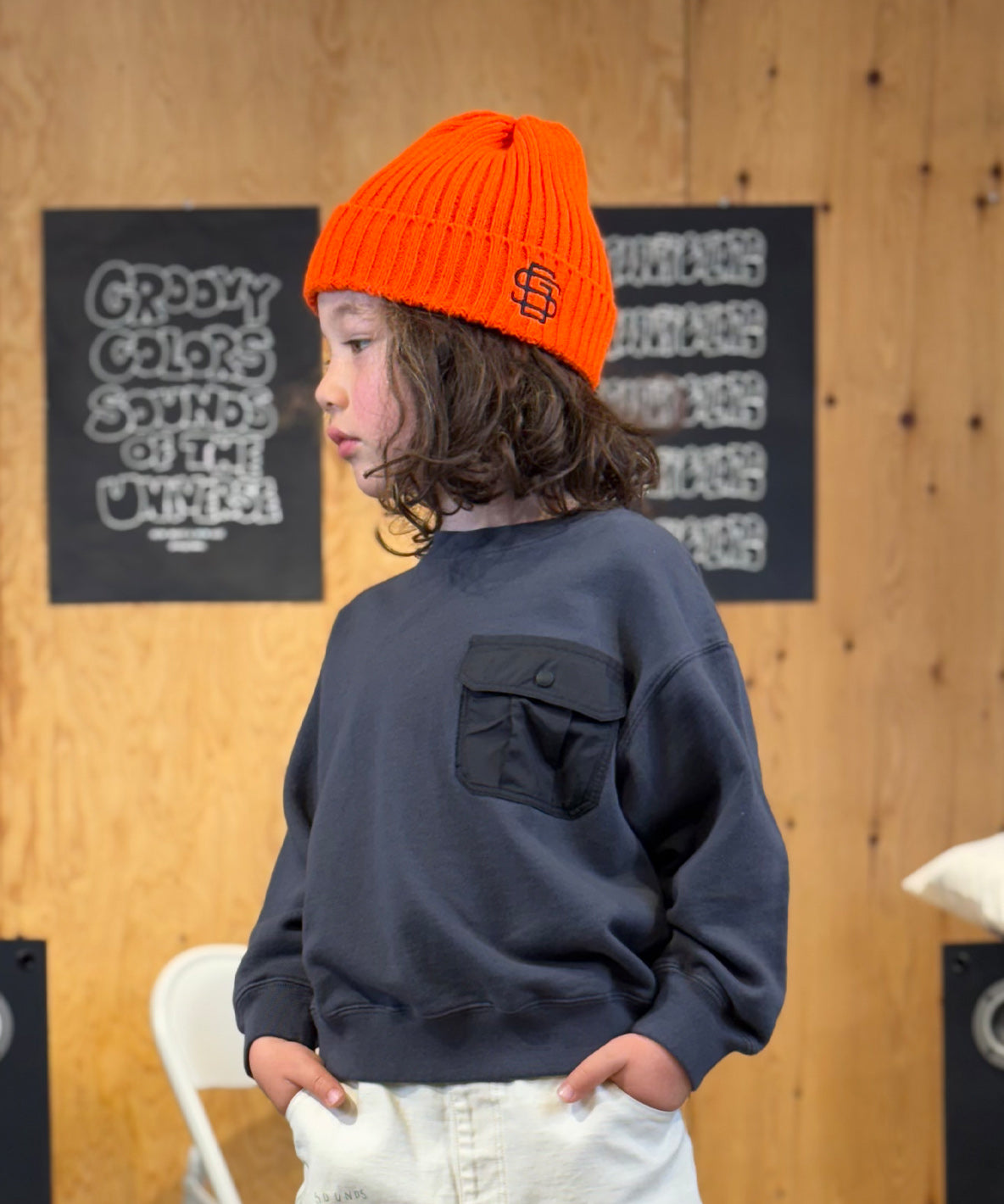 GROOVY Pocket Sweatshirt