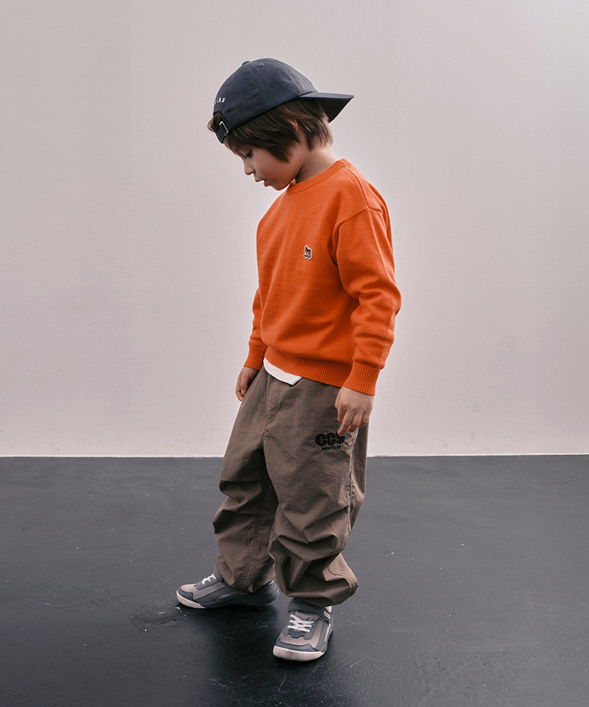 GRVYCLRS Crewneck Knit