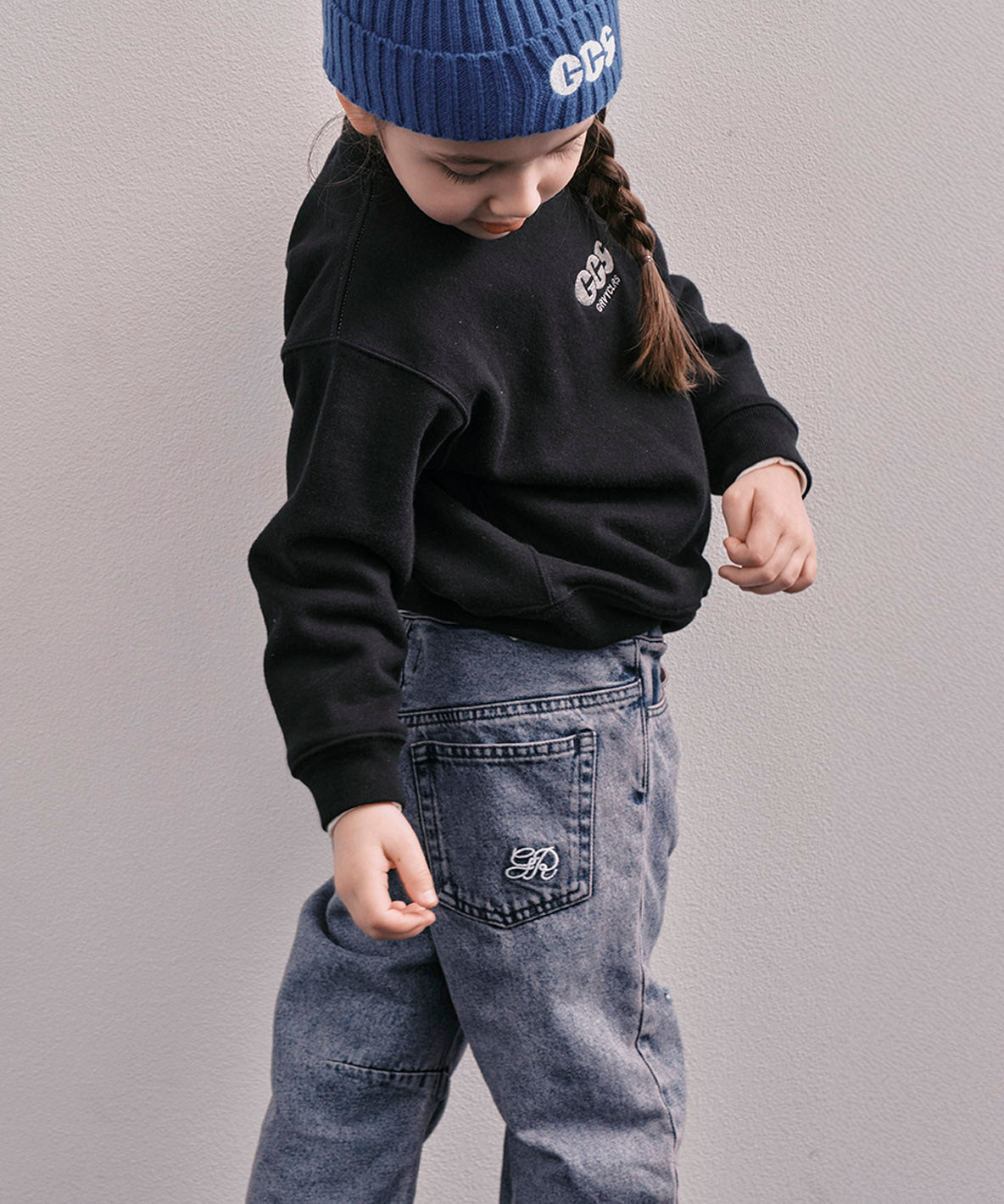GCS Colorful Embroidery Sweatshirt